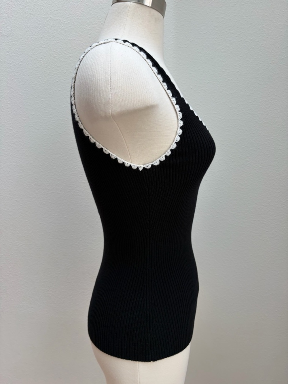 Sezane Martina Sleeveless Top Ribbed Knit Tank Top Rare Wool Black White Size Xs - Picture 10 of 13